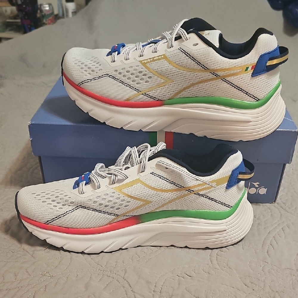 Diadora White with Red and Green Accents Sneakers. Womens 8.5 (Run Small)